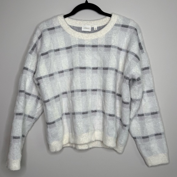 Cyrus Sweaters - Cyrus Soft White and Gray Checkered Sweater
